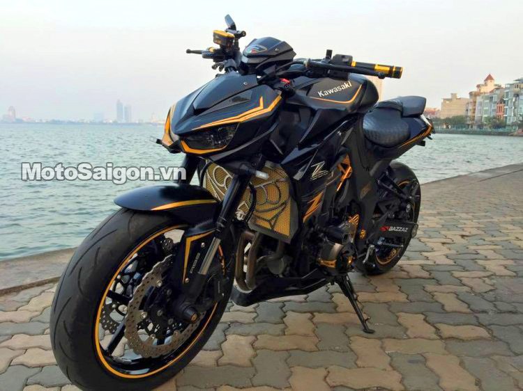 Modif Ringan Kawasaki Z1000, Makin Garang Bro….  motohits.com
