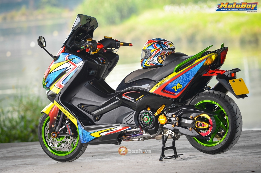  Modifikasi  Yamaha T Max Full Color motohits com