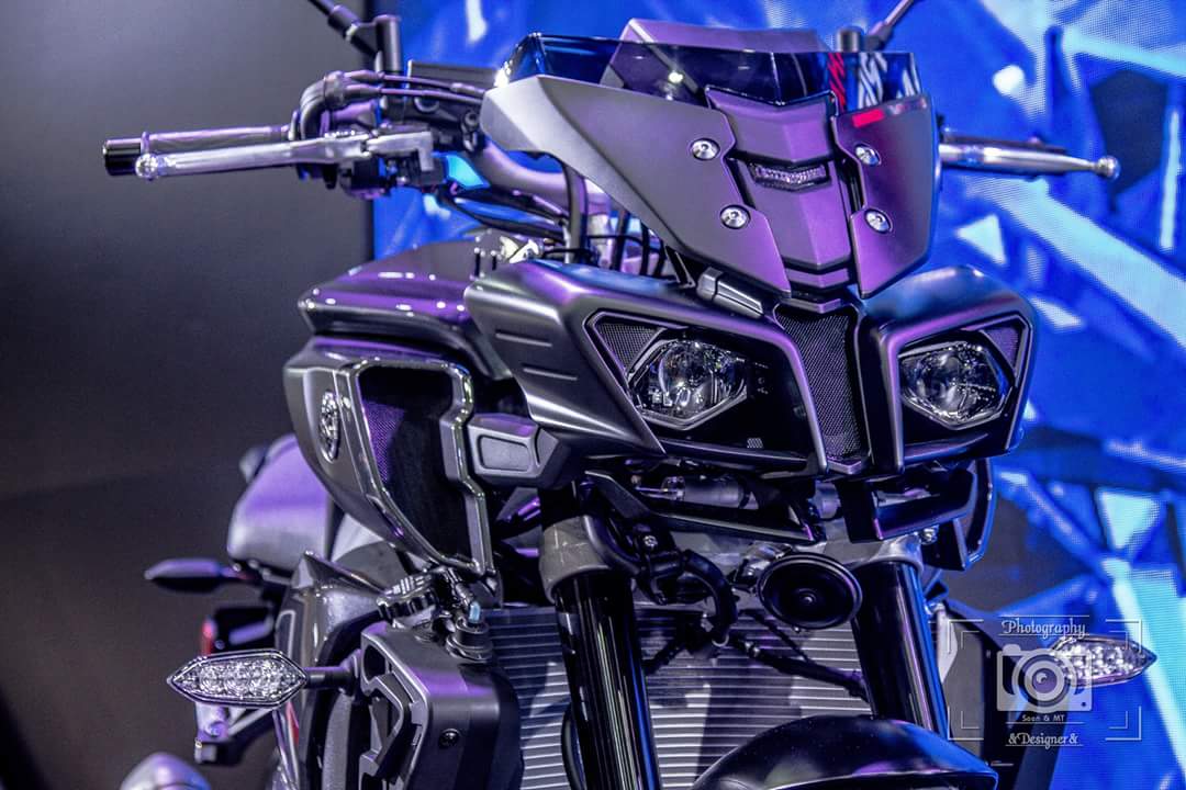 Angkernya Headlamp Yamaha MT-10  motohits.com